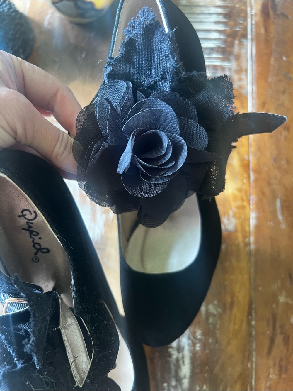Qupid Black Floral Accent Platform Mary Jane Heels - Picture 3 of 14